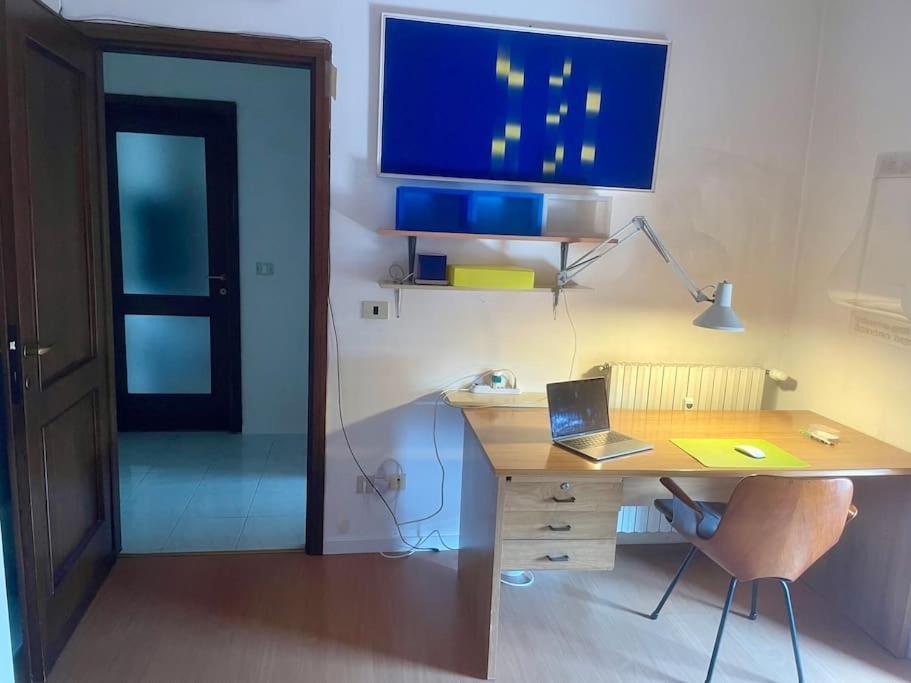 Attico Montiglio - Panorama-Wifi Apartman Collebeato Kültér fotó