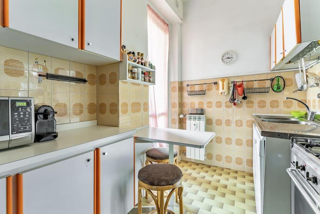 Attico Montiglio - Panorama-Wifi Apartman Collebeato Kültér fotó